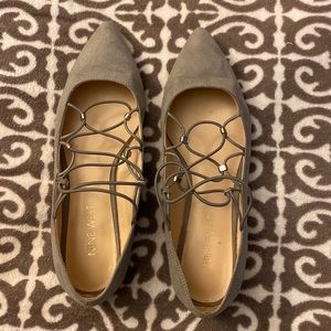 Nine West, Soft Suede, Lt Grey Flats, Silver hardware, Size 5.5